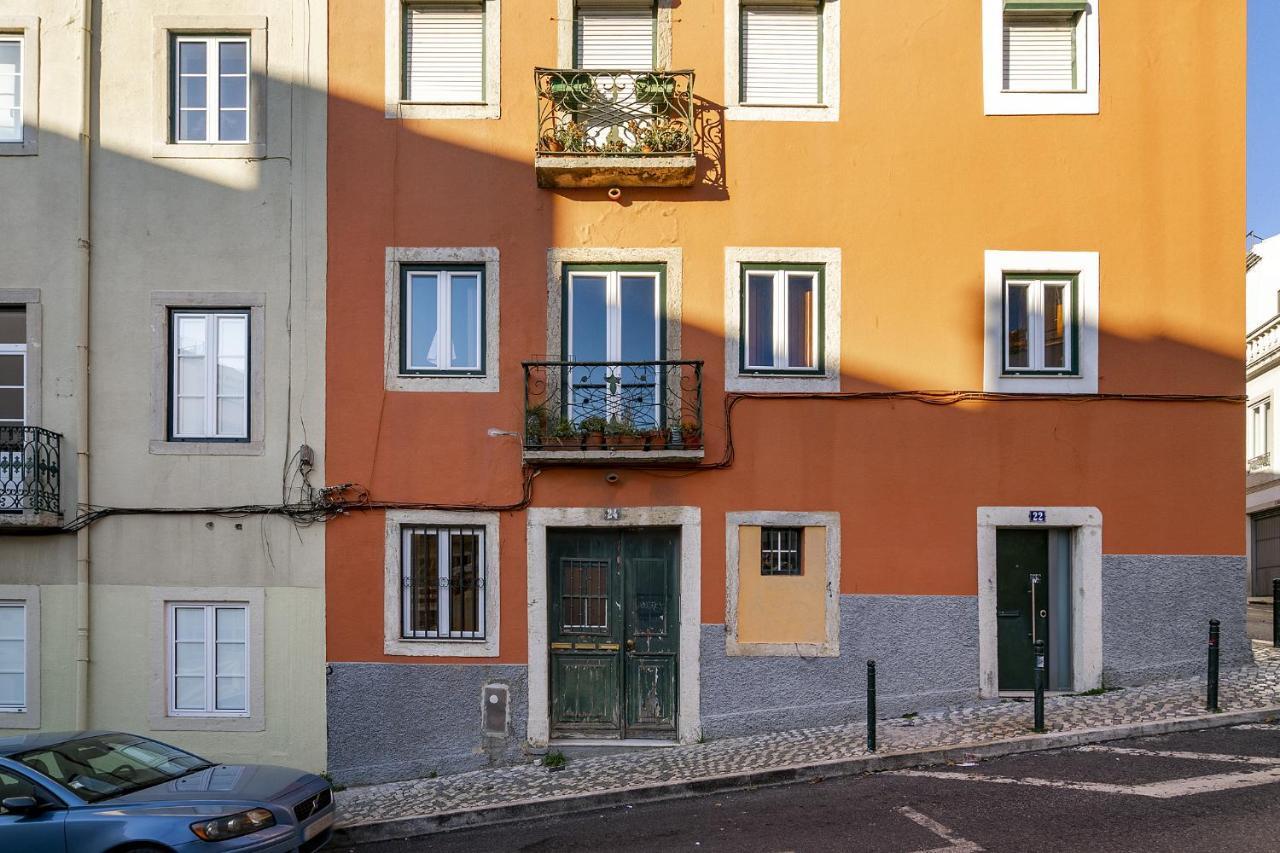 Whome Lisbon's Kept Secret: 2-bed W/ac & Patio Appartement *